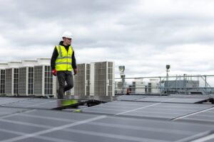 Installer un système de production d’énergie verte sur le site de votre entreprise renforce votre dynamique dans votre démarche vers la transition énergétique. Ce choix vous permet de faire des économies d’énergie, d’améliorer votre image de marque et votre réputation. […]